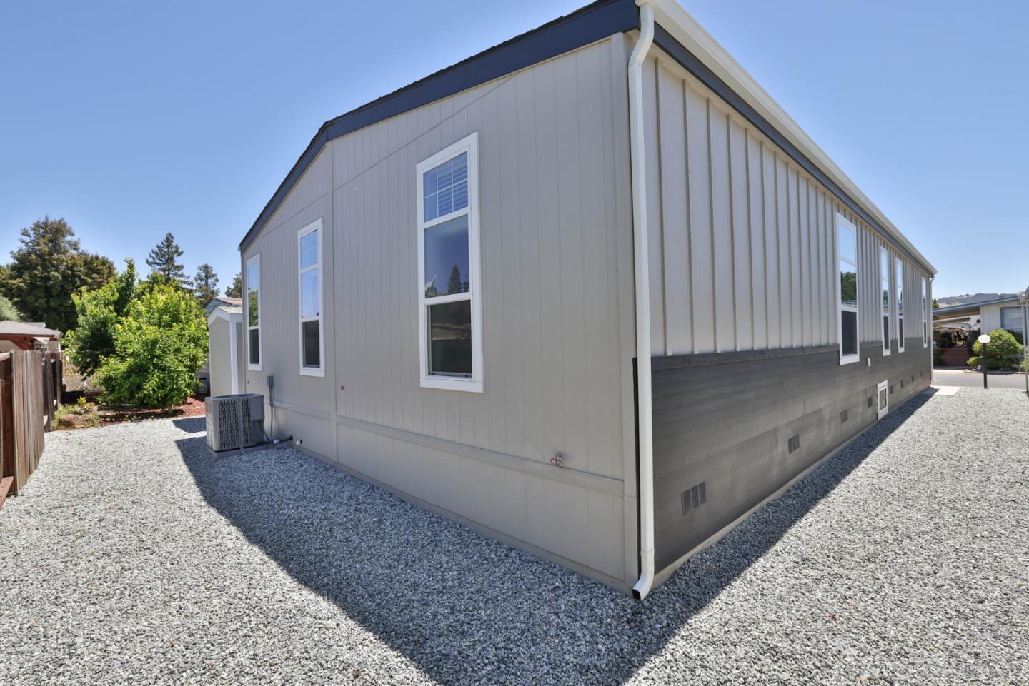 Detail Gallery Image 22 of 32 For 513 Olivian Dr #513,  San Jose,  CA 95123 - 3 Beds | 2 Baths