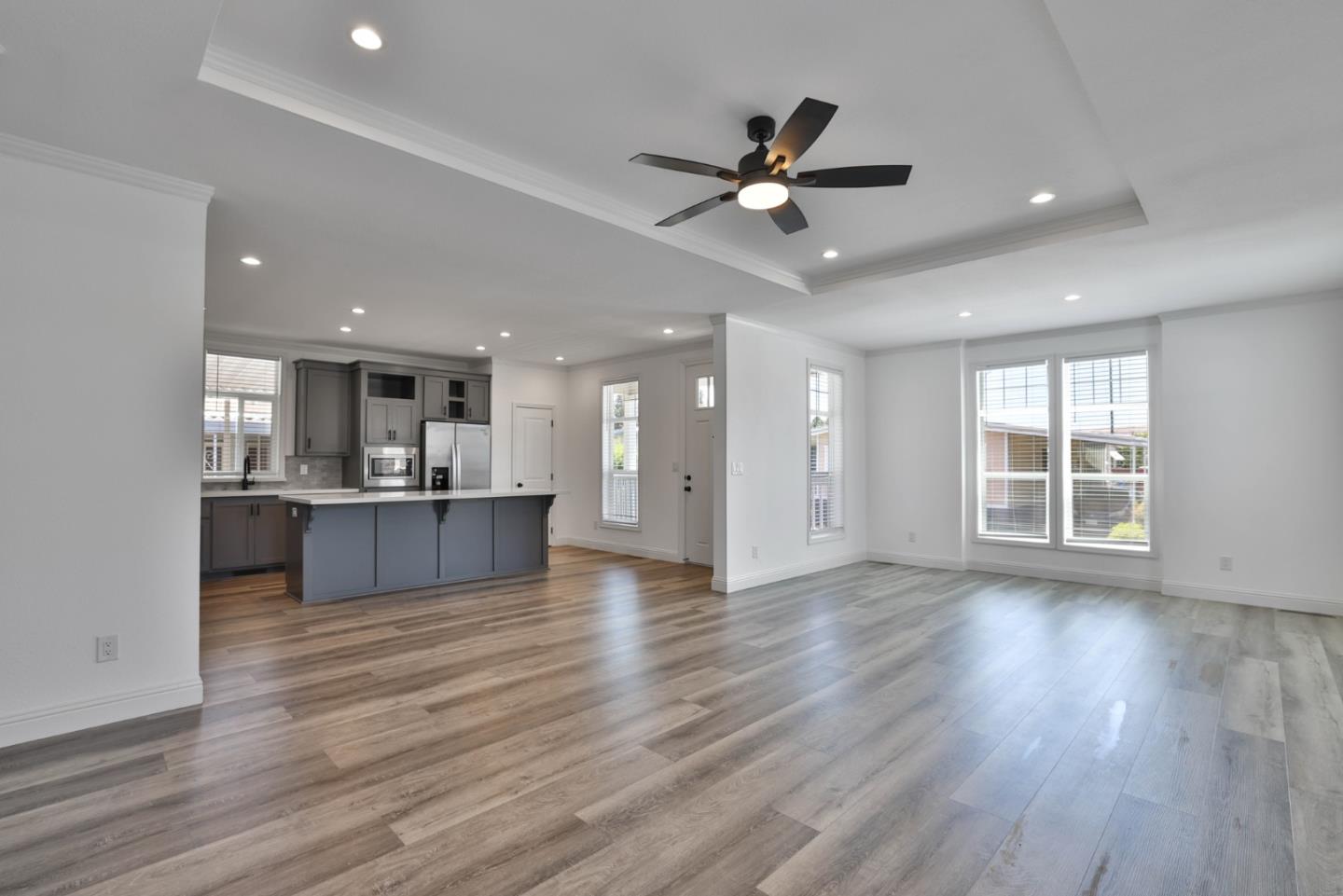 Detail Gallery Image 3 of 32 For 513 Olivian Dr #513,  San Jose,  CA 95123 - 3 Beds | 2 Baths