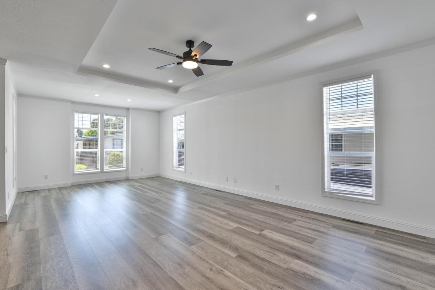 Detail Gallery Image 5 of 32 For 513 Olivian Dr #513,  San Jose,  CA 95123 - 3 Beds | 2 Baths