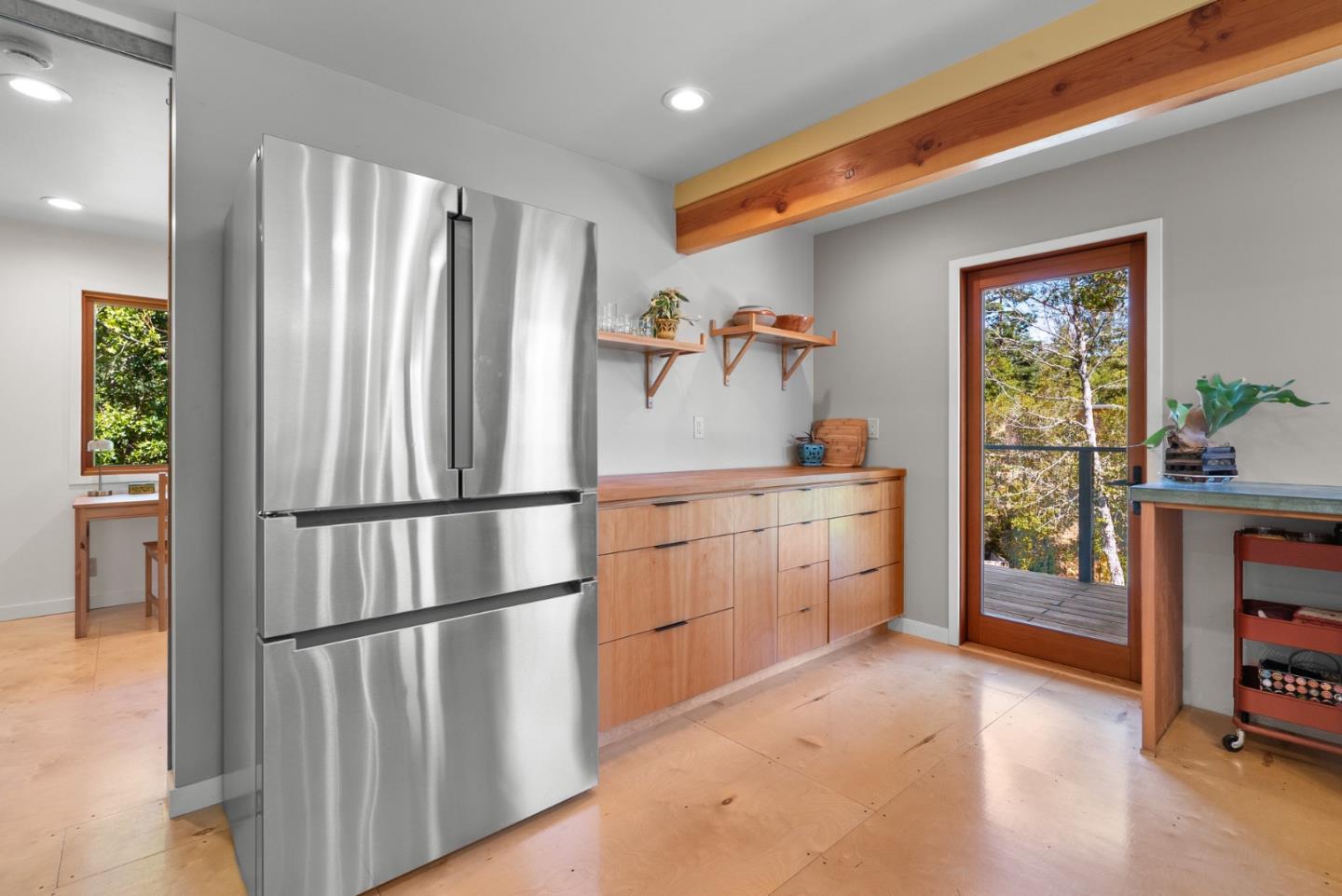 Detail Gallery Image 17 of 91 For 280 Azalea Ln, Santa Cruz,  CA 95060 - 3 Beds | 2/1 Baths