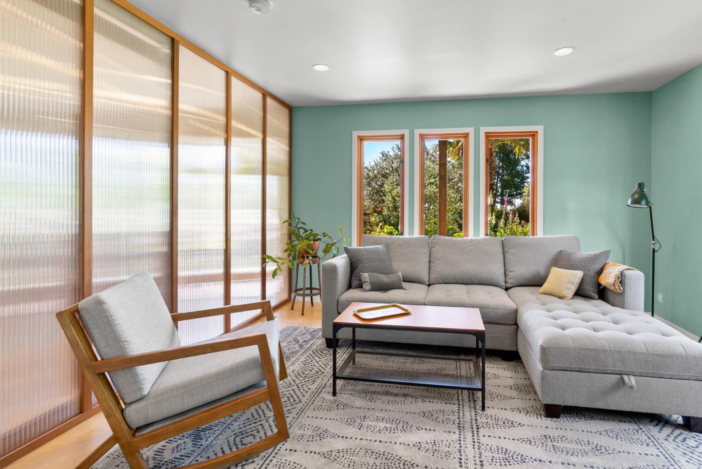 Detail Gallery Image 26 of 91 For 280 Azalea Ln, Santa Cruz,  CA 95060 - 3 Beds | 2/1 Baths