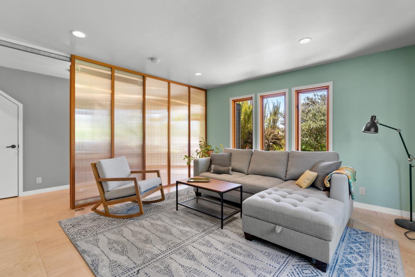 Detail Gallery Image 27 of 91 For 280 Azalea Ln, Santa Cruz,  CA 95060 - 3 Beds | 2/1 Baths