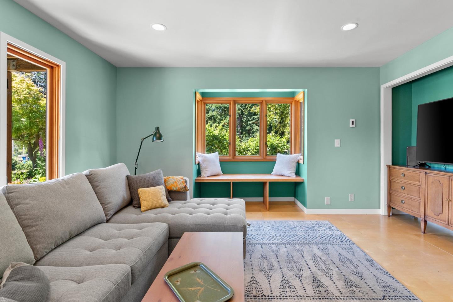 Detail Gallery Image 28 of 91 For 280 Azalea Ln, Santa Cruz,  CA 95060 - 3 Beds | 2/1 Baths