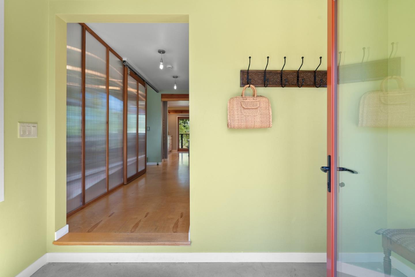 Detail Gallery Image 3 of 91 For 280 Azalea Ln, Santa Cruz,  CA 95060 - 3 Beds | 2/1 Baths