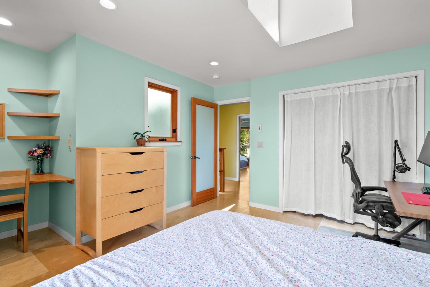 Detail Gallery Image 31 of 91 For 280 Azalea Ln, Santa Cruz,  CA 95060 - 3 Beds | 2/1 Baths
