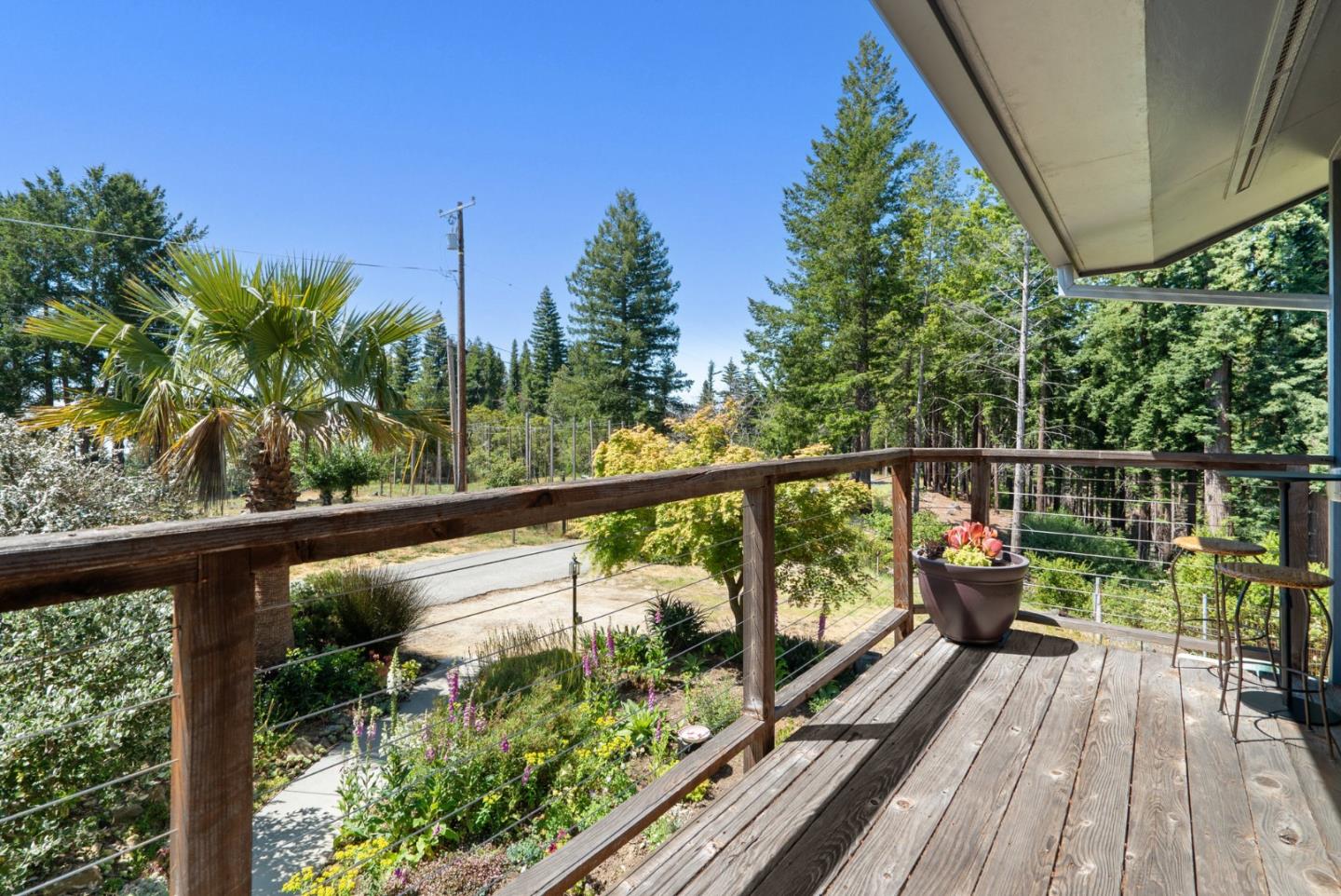Detail Gallery Image 51 of 91 For 280 Azalea Ln, Santa Cruz,  CA 95060 - 3 Beds | 2/1 Baths