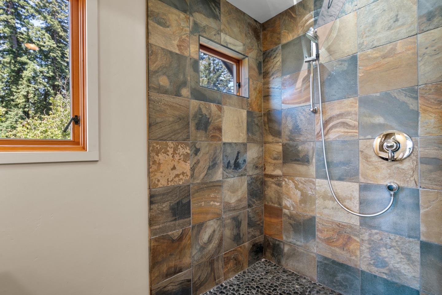 Detail Gallery Image 55 of 91 For 280 Azalea Ln, Santa Cruz,  CA 95060 - 3 Beds | 2/1 Baths