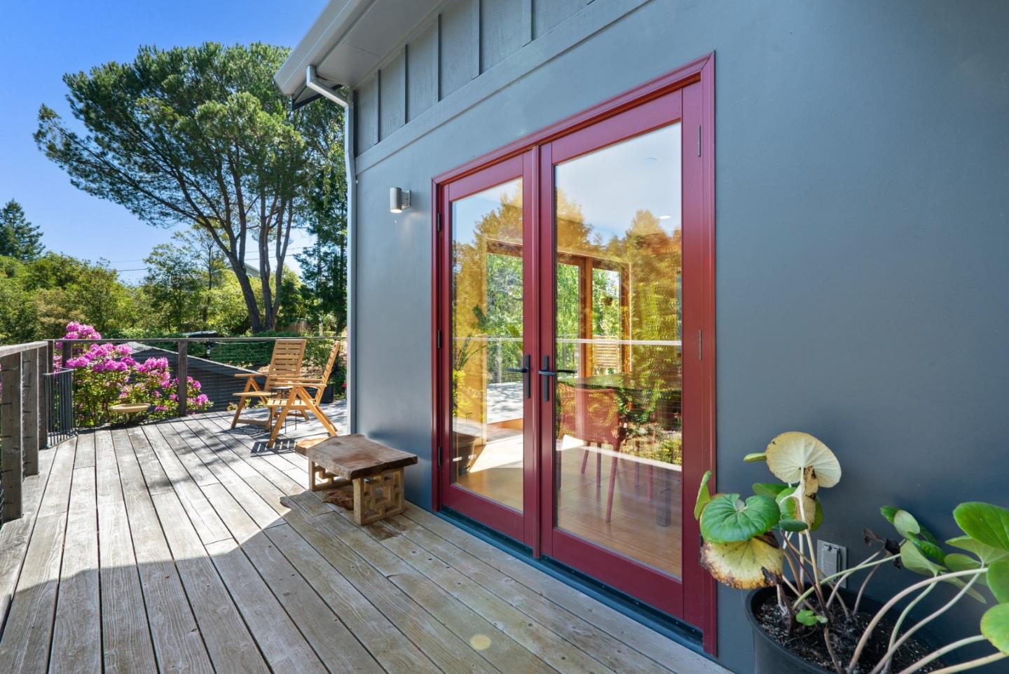 Detail Gallery Image 60 of 91 For 280 Azalea Ln, Santa Cruz,  CA 95060 - 3 Beds | 2/1 Baths