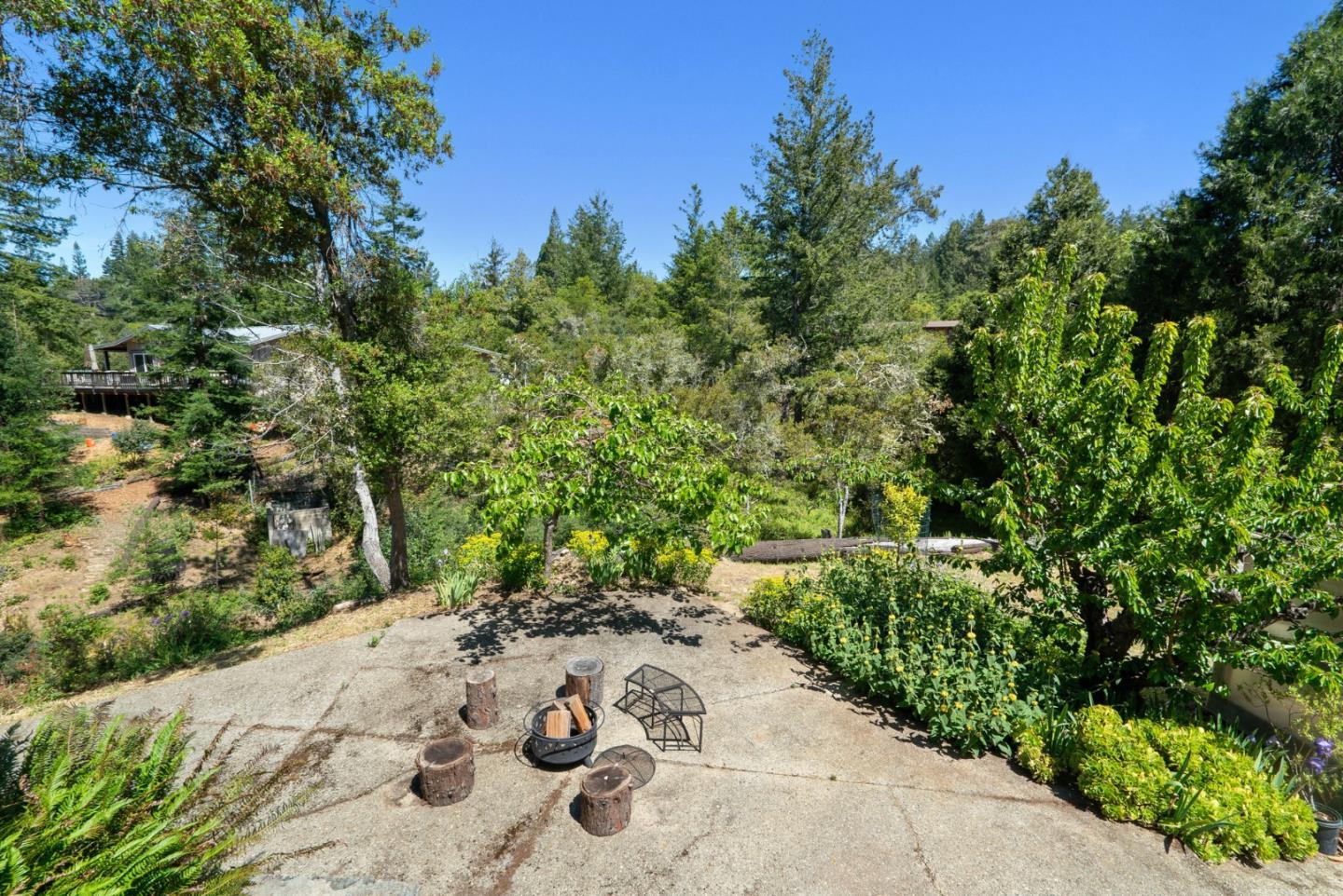 Detail Gallery Image 61 of 91 For 280 Azalea Ln, Santa Cruz,  CA 95060 - 3 Beds | 2/1 Baths