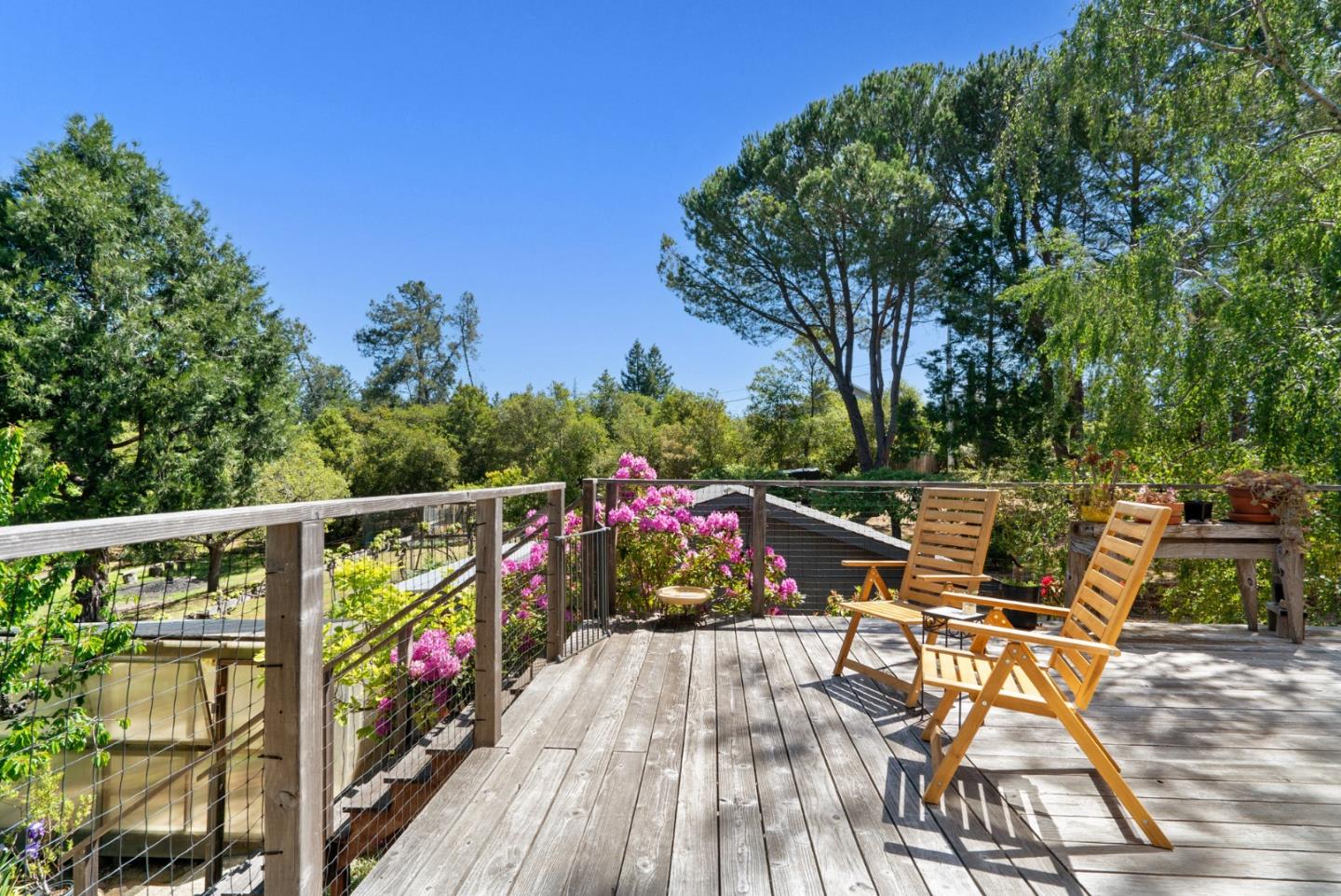 Detail Gallery Image 62 of 91 For 280 Azalea Ln, Santa Cruz,  CA 95060 - 3 Beds | 2/1 Baths