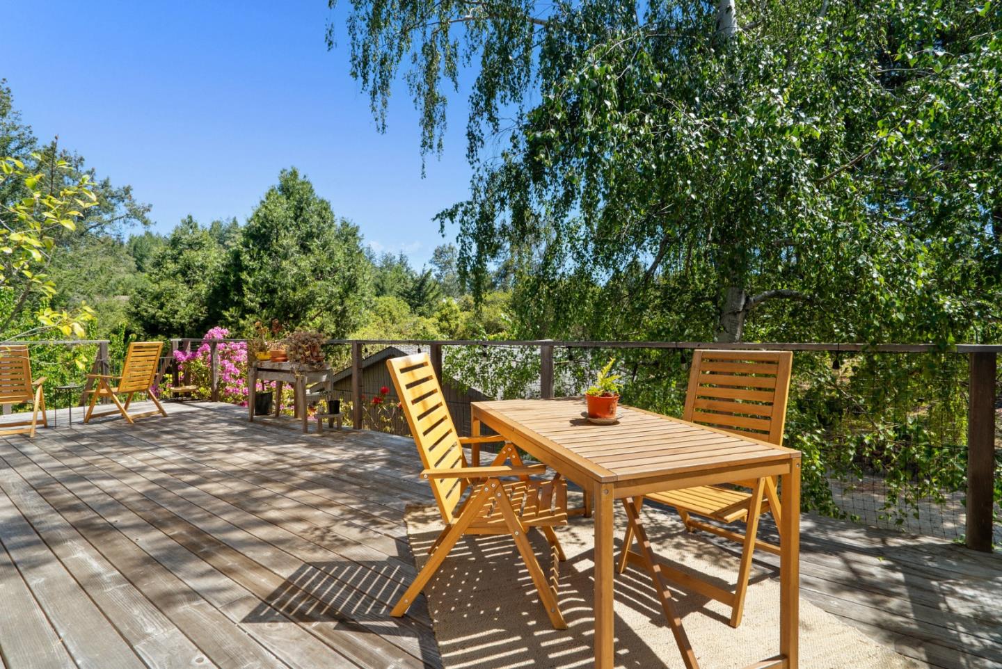 Detail Gallery Image 65 of 91 For 280 Azalea Ln, Santa Cruz,  CA 95060 - 3 Beds | 2/1 Baths
