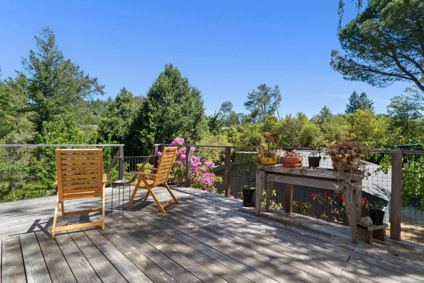 Detail Gallery Image 67 of 91 For 280 Azalea Ln, Santa Cruz,  CA 95060 - 3 Beds | 2/1 Baths