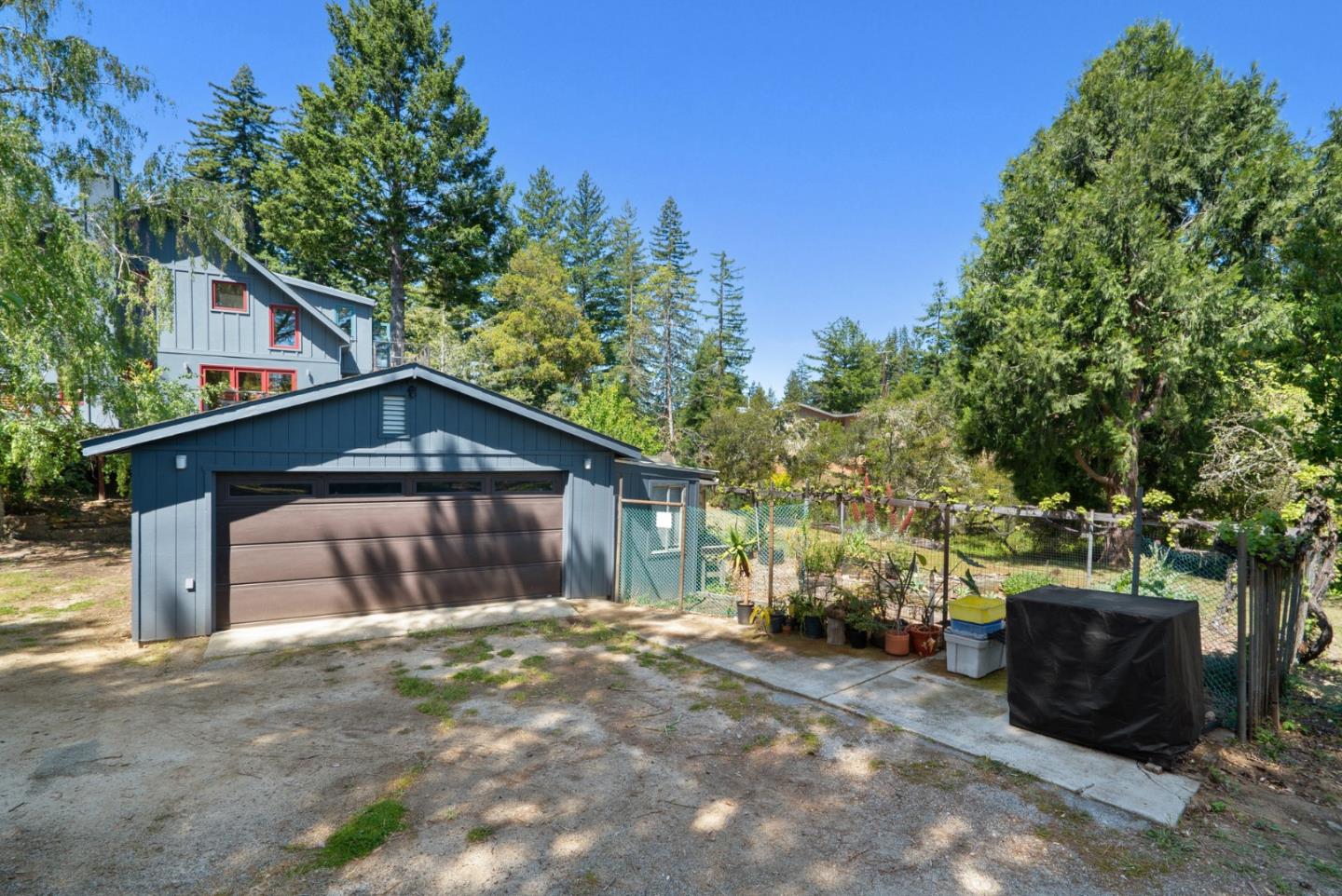 Detail Gallery Image 69 of 91 For 280 Azalea Ln, Santa Cruz,  CA 95060 - 3 Beds | 2/1 Baths