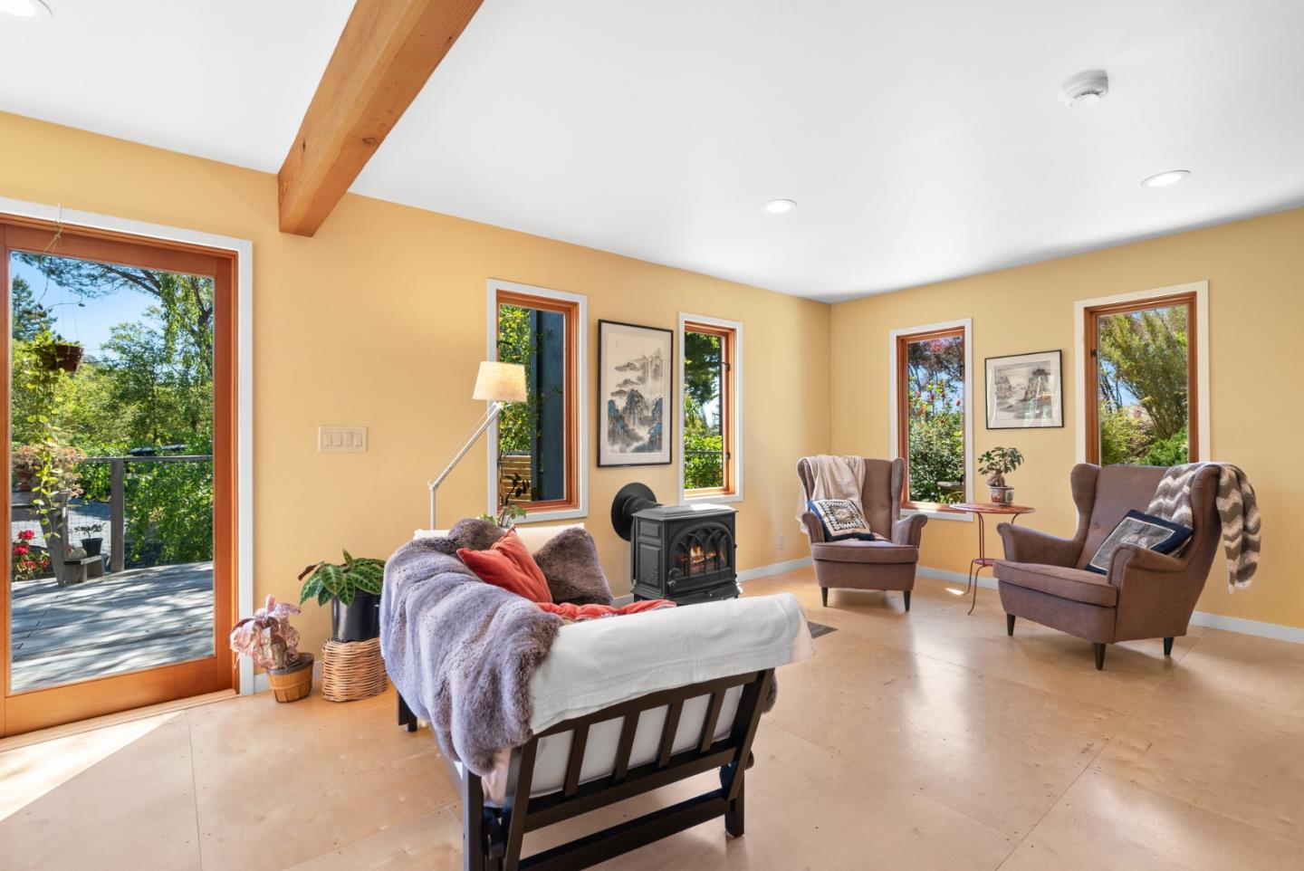 Detail Gallery Image 7 of 91 For 280 Azalea Ln, Santa Cruz,  CA 95060 - 3 Beds | 2/1 Baths