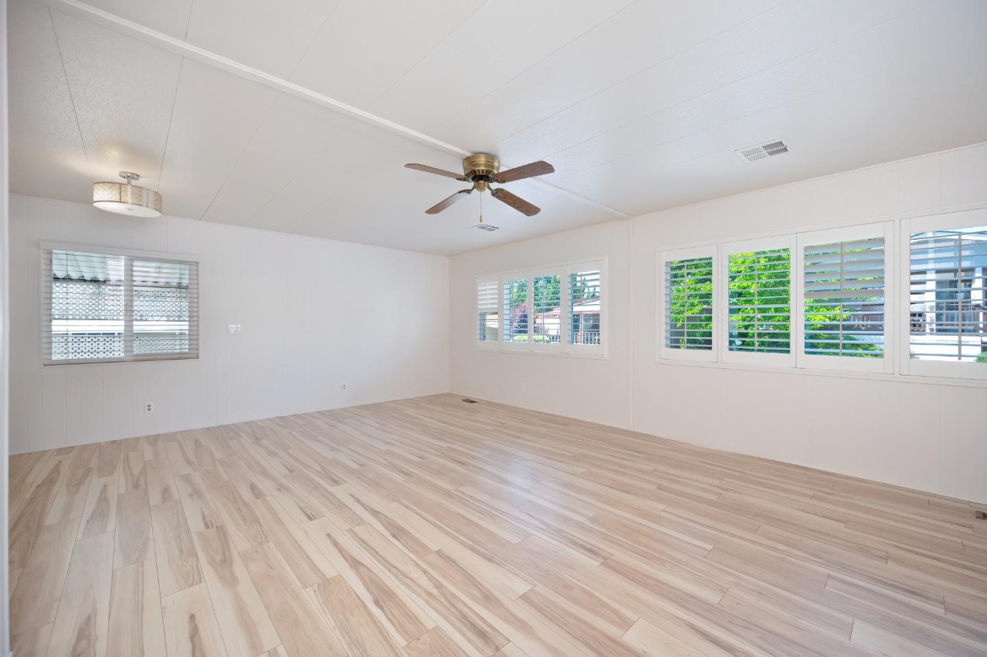 Detail Gallery Image 11 of 47 For 12339 Pepperwood #12339,  Auburn,  CA 95603 - 2 Beds | 2 Baths