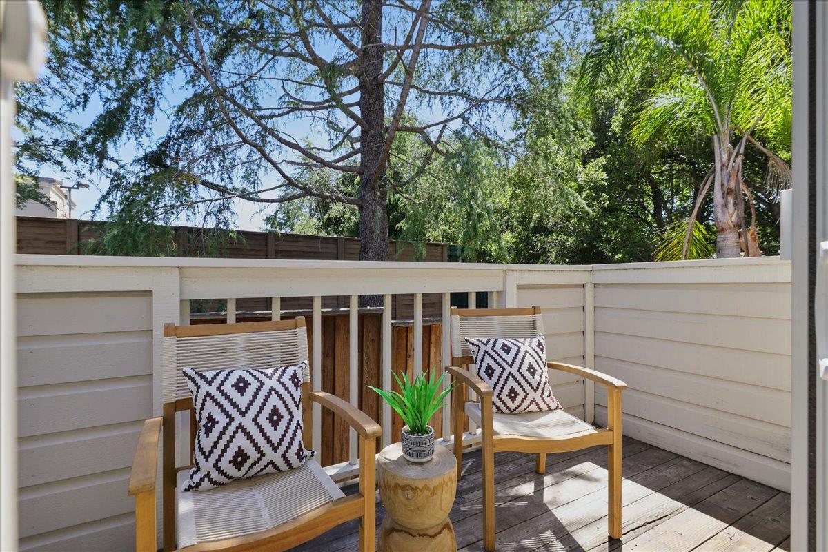Detail Gallery Image 19 of 37 For 20486 Pierce Rd, Saratoga,  CA 95070 - 3 Beds | 2/1 Baths