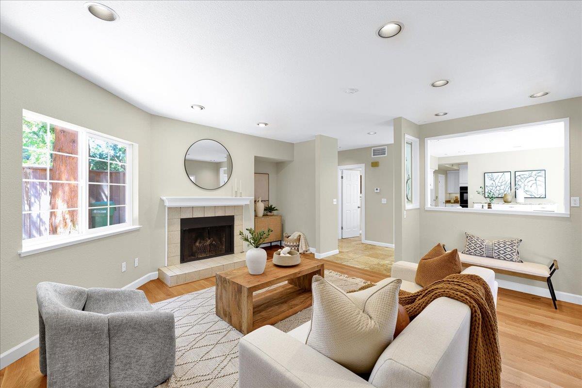 Detail Gallery Image 2 of 37 For 20486 Pierce Rd, Saratoga,  CA 95070 - 3 Beds | 2/1 Baths