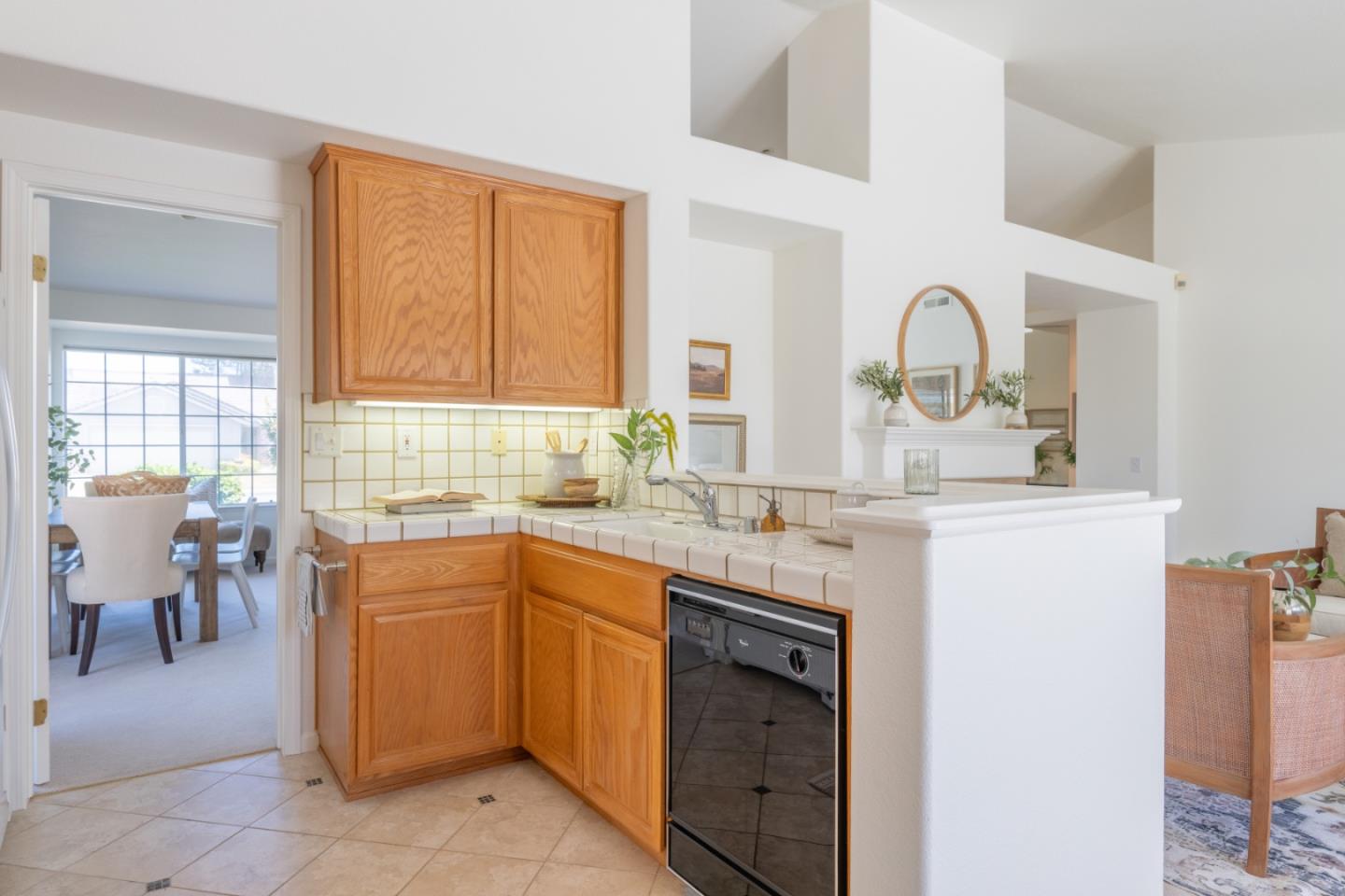 Detail Gallery Image 6 of 23 For 3349 Abdy Way, Marina,  CA 93933 - 4 Beds | 2 Baths