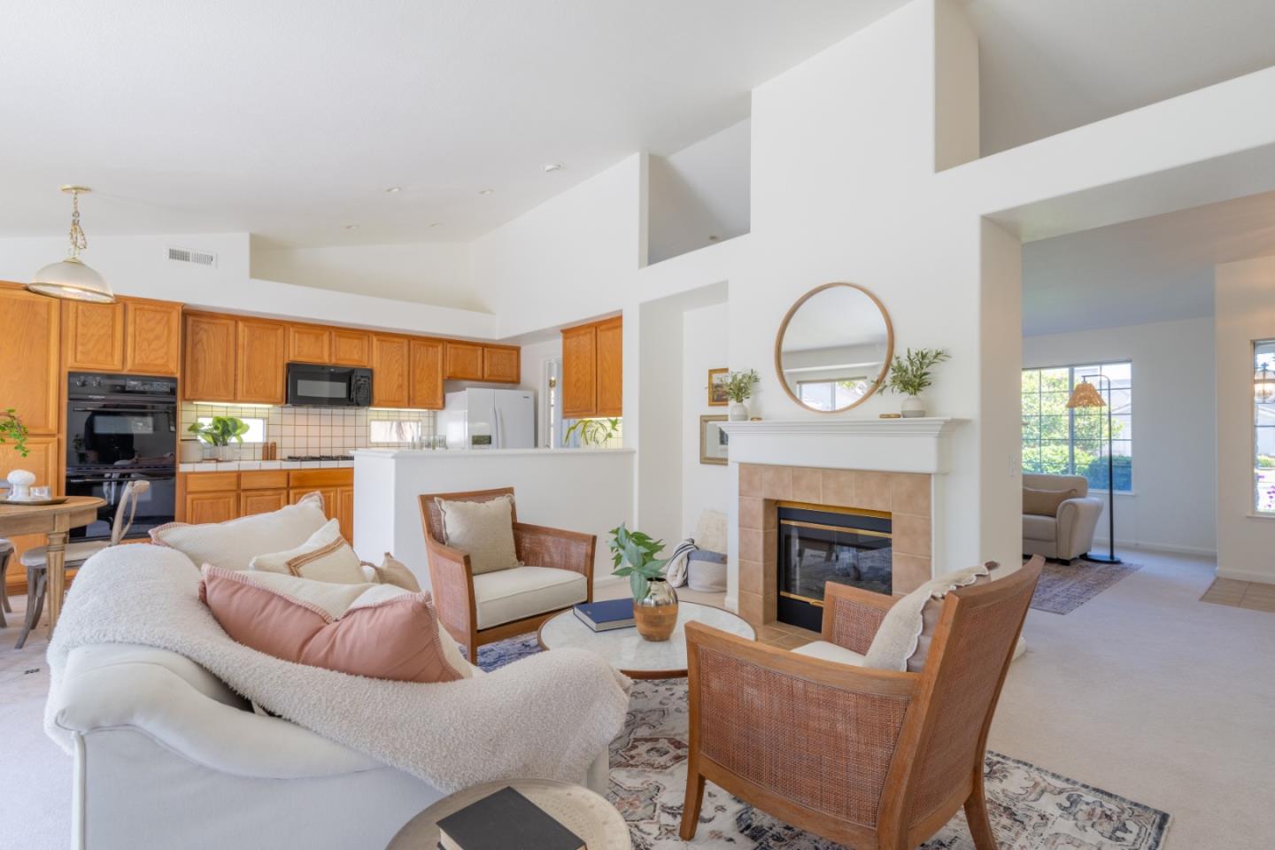 Detail Gallery Image 7 of 23 For 3349 Abdy Way, Marina,  CA 93933 - 4 Beds | 2 Baths