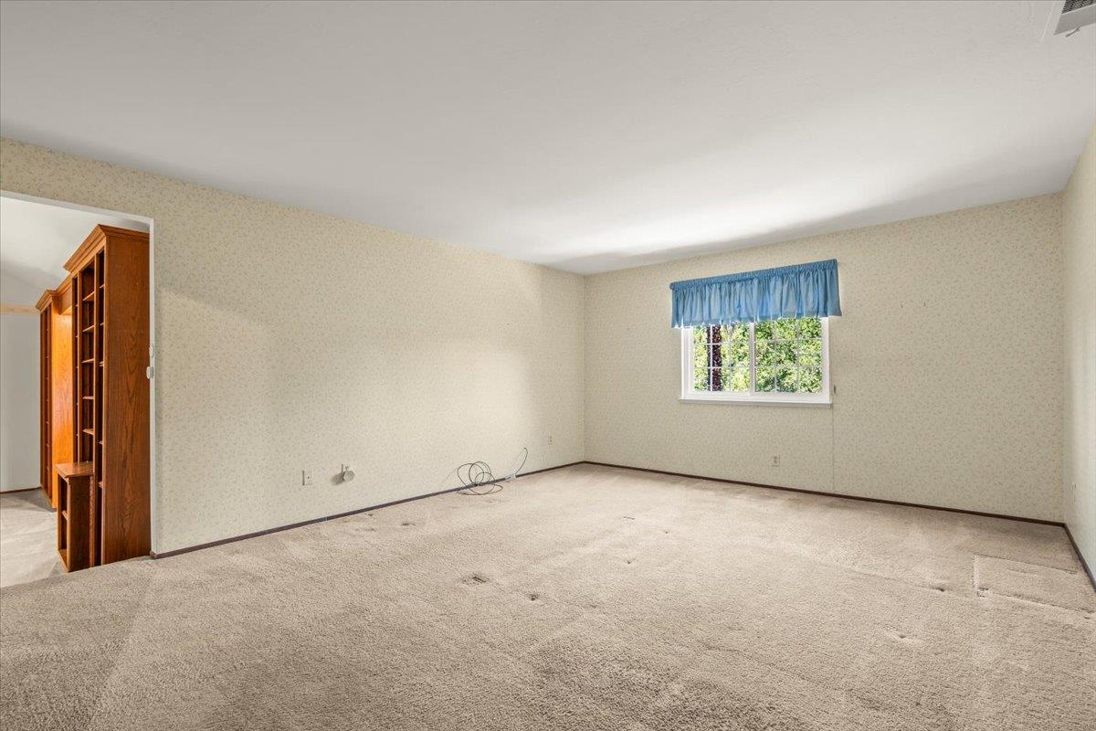 Detail Gallery Image 20 of 43 For 2155 Lilac Ln, Morgan Hill,  CA 95037 - 4 Beds | 2/1 Baths