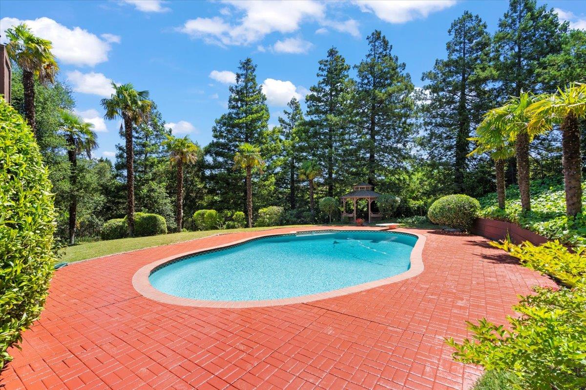 Detail Gallery Image 29 of 43 For 2155 Lilac Ln, Morgan Hill,  CA 95037 - 4 Beds | 2/1 Baths