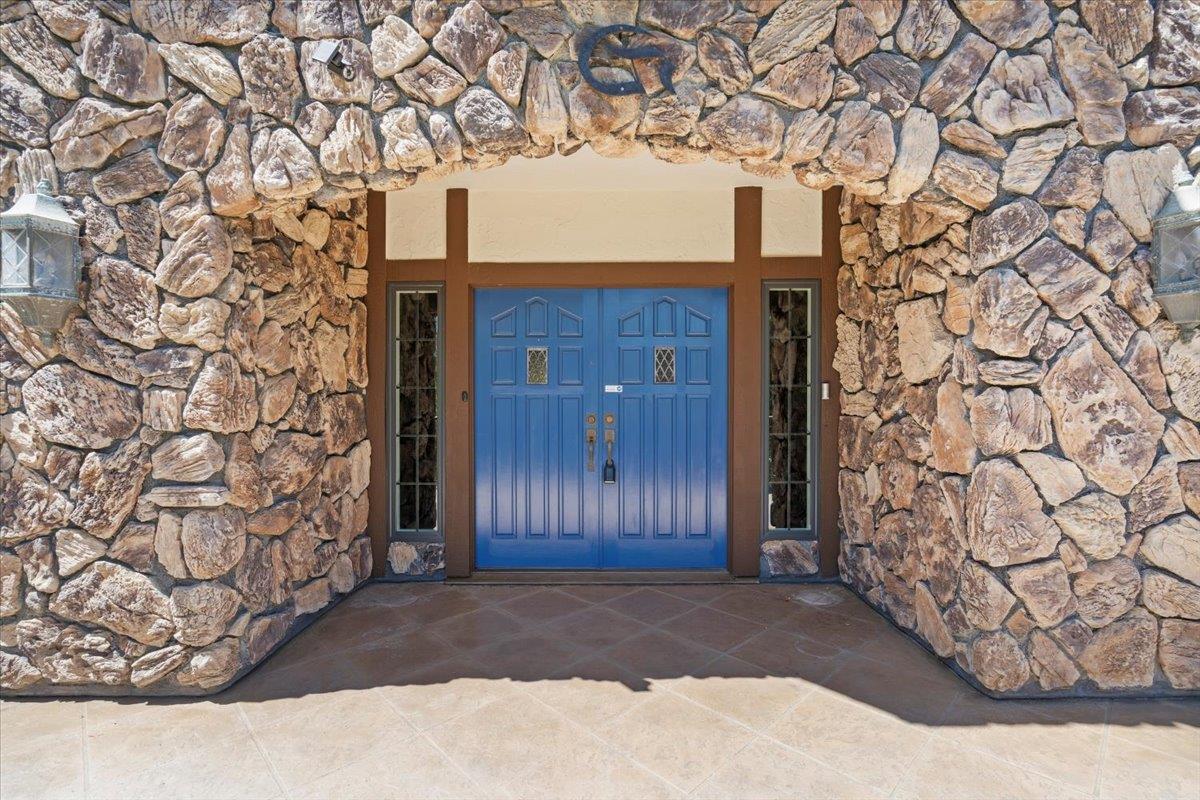 Detail Gallery Image 8 of 43 For 2155 Lilac Ln, Morgan Hill,  CA 95037 - 4 Beds | 2/1 Baths