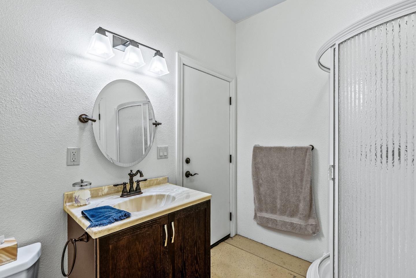 Detail Gallery Image 102 of 107 For 220 Falcon Hl, Santa Cruz,  CA 95065 - 5 Beds | 5/1 Baths