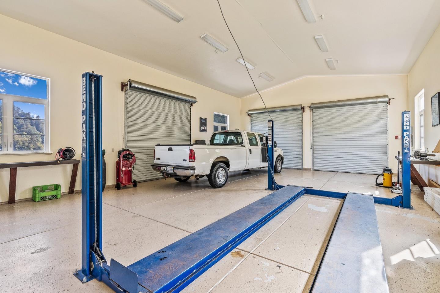 Detail Gallery Image 103 of 107 For 220 Falcon Hl, Santa Cruz,  CA 95065 - 5 Beds | 5/1 Baths