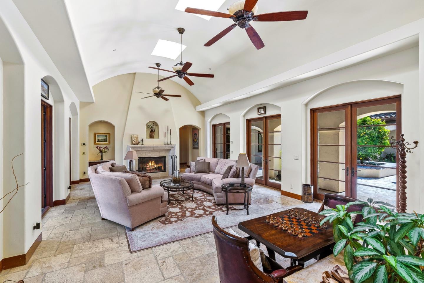 Detail Gallery Image 17 of 107 For 220 Falcon Hl, Santa Cruz,  CA 95065 - 5 Beds | 5/1 Baths