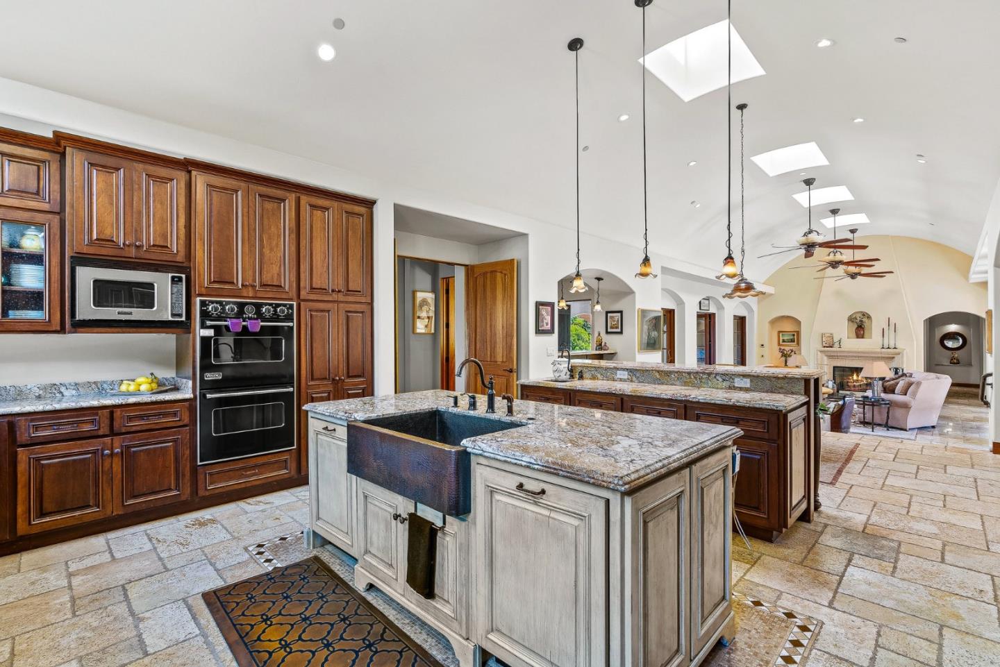 Detail Gallery Image 21 of 107 For 220 Falcon Hl, Santa Cruz,  CA 95065 - 5 Beds | 5/1 Baths