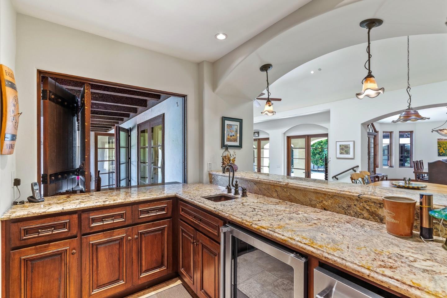 Detail Gallery Image 40 of 107 For 220 Falcon Hl, Santa Cruz,  CA 95065 - 5 Beds | 5/1 Baths