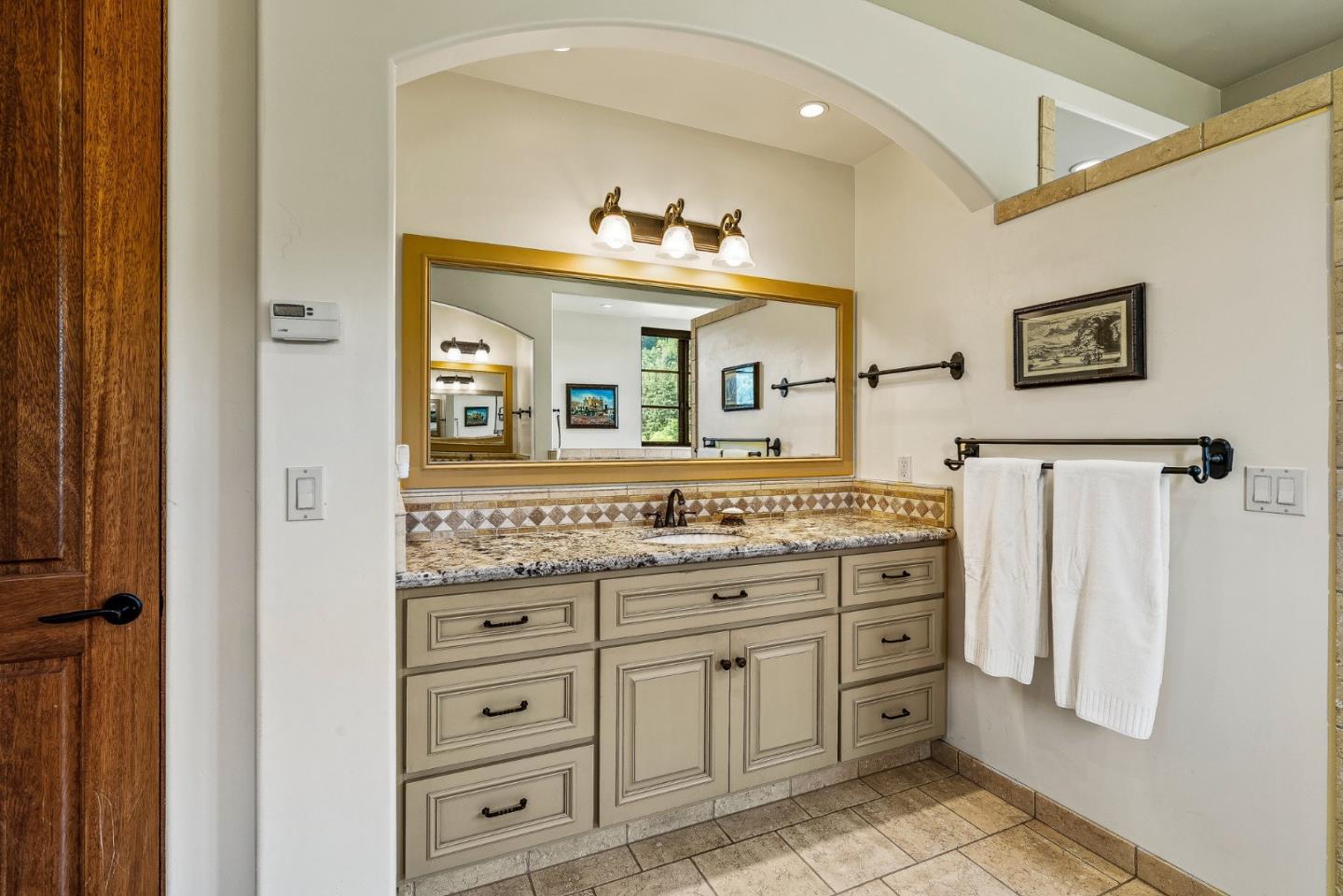Detail Gallery Image 54 of 107 For 220 Falcon Hl, Santa Cruz,  CA 95065 - 5 Beds | 5/1 Baths