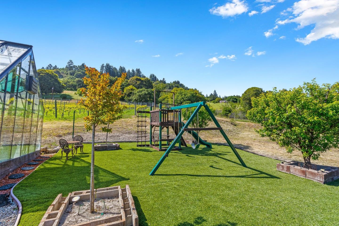 Detail Gallery Image 89 of 107 For 220 Falcon Hl, Santa Cruz,  CA 95065 - 5 Beds | 5/1 Baths