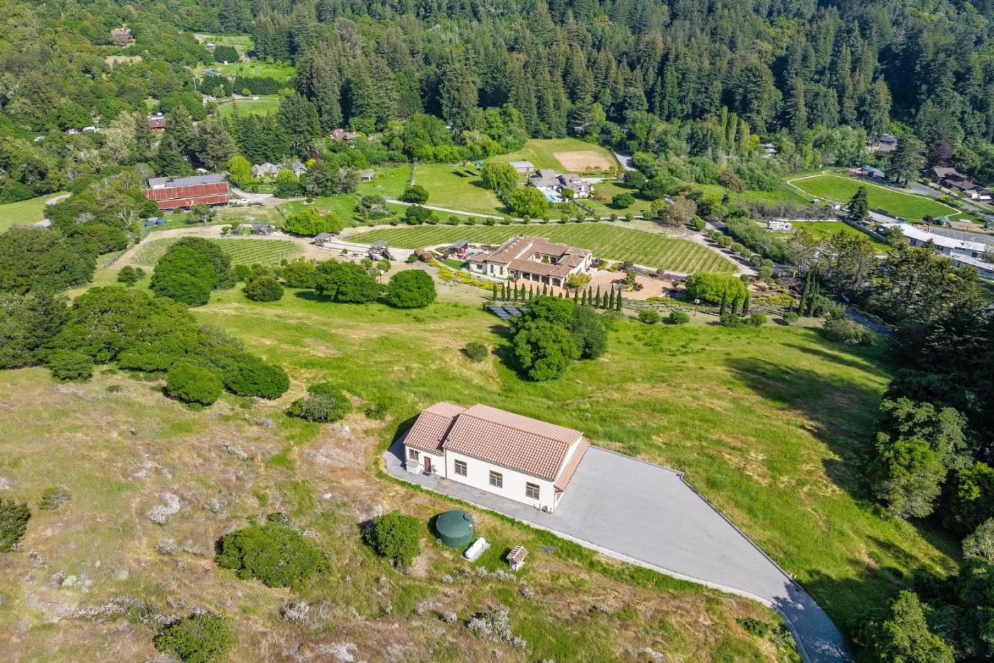 Detail Gallery Image 95 of 107 For 220 Falcon Hl, Santa Cruz,  CA 95065 - 5 Beds | 5/1 Baths