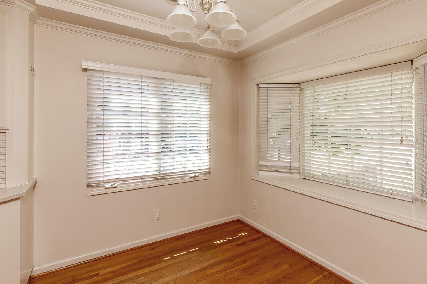 Detail Gallery Image 11 of 33 For 1198 Coolidge Ave, San Jose,  CA 95125 - 3 Beds | 2 Baths