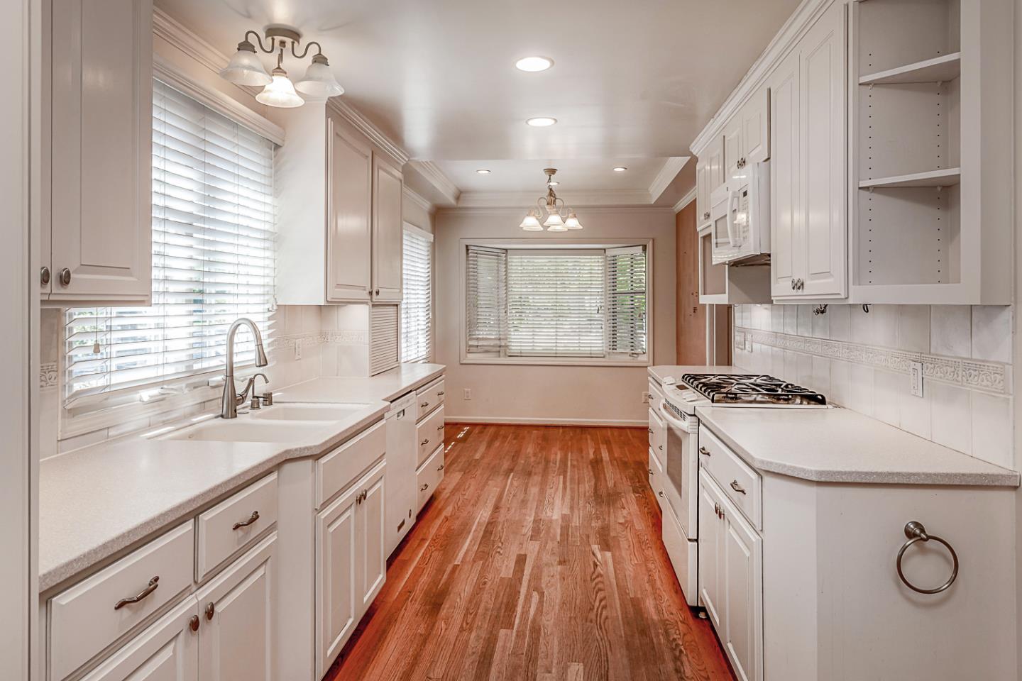 Detail Gallery Image 12 of 33 For 1198 Coolidge Ave, San Jose,  CA 95125 - 3 Beds | 2 Baths