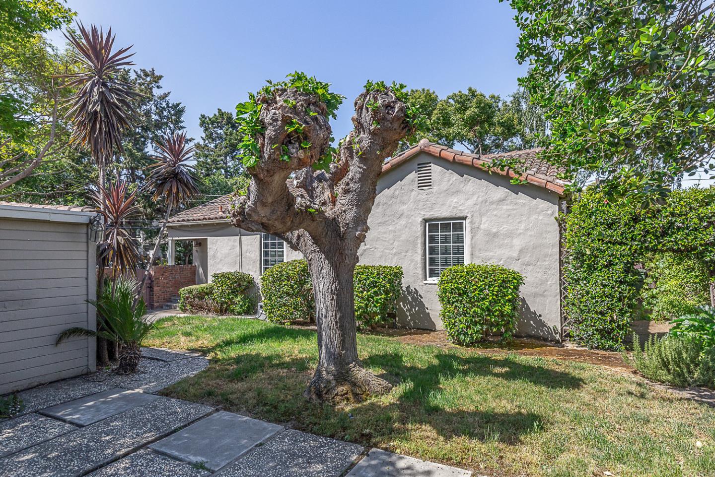 Detail Gallery Image 2 of 33 For 1198 Coolidge Ave, San Jose,  CA 95125 - 3 Beds | 2 Baths