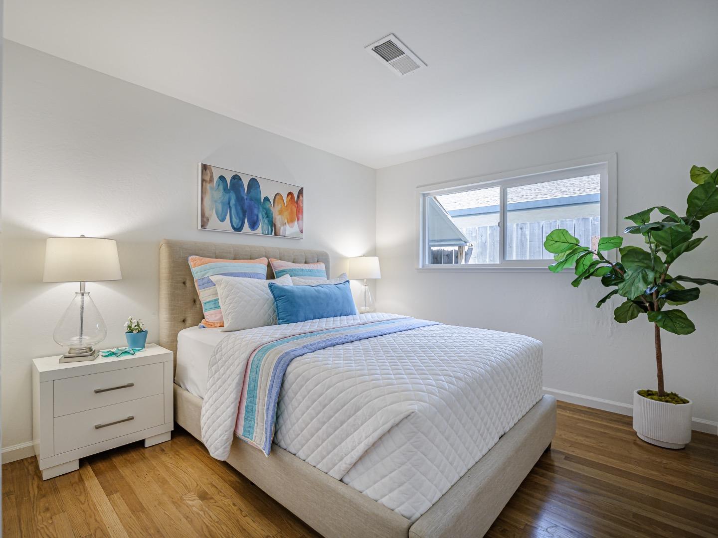 Detail Gallery Image 20 of 39 For 1858 Sommerfeld Ave, Santa Cruz,  CA 95062 - 3 Beds | 2 Baths