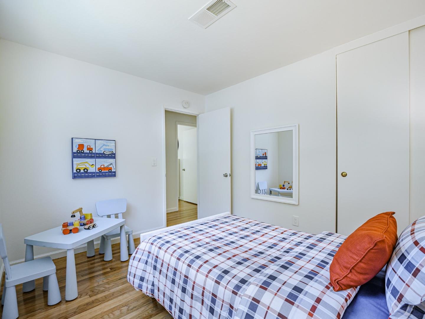 Detail Gallery Image 23 of 39 For 1858 Sommerfeld Ave, Santa Cruz,  CA 95062 - 3 Beds | 2 Baths