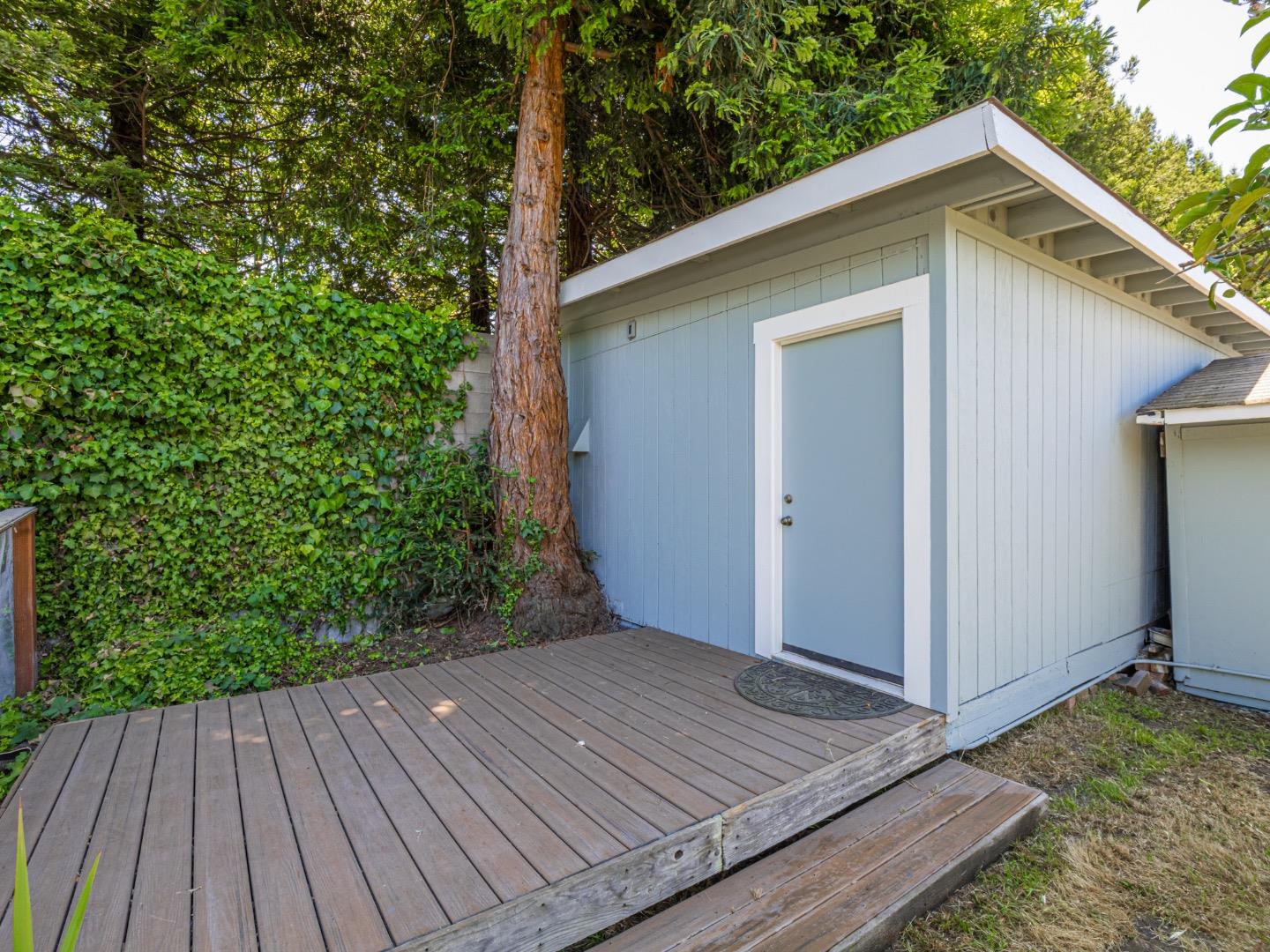 Detail Gallery Image 32 of 39 For 1858 Sommerfeld Ave, Santa Cruz,  CA 95062 - 3 Beds | 2 Baths