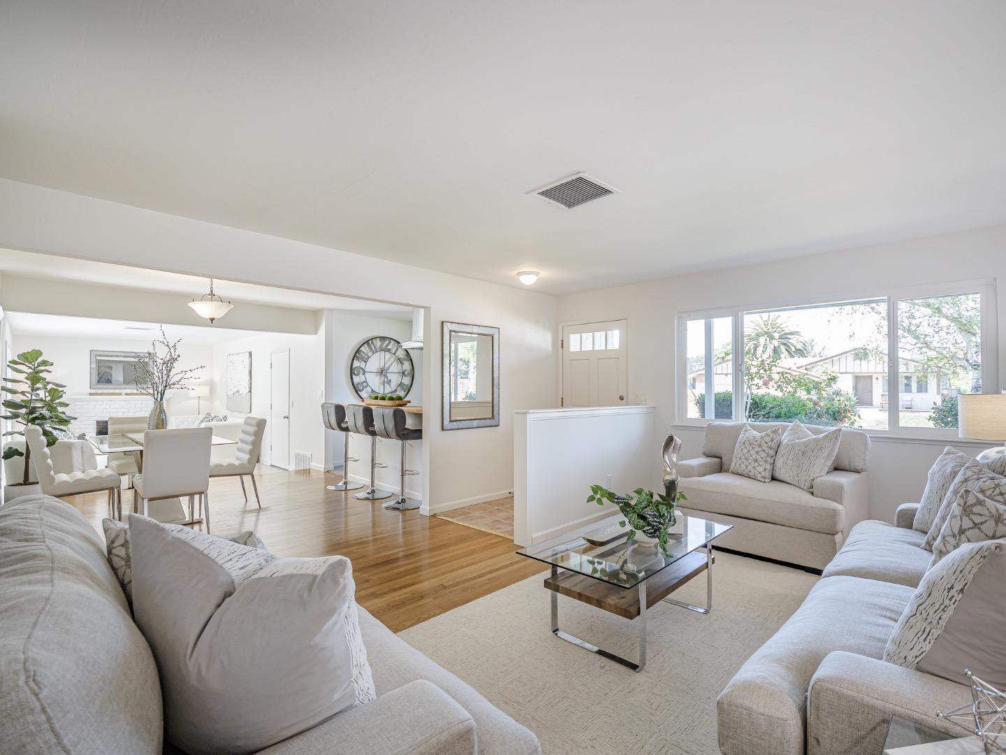 Detail Gallery Image 8 of 39 For 1858 Sommerfeld Ave, Santa Cruz,  CA 95062 - 3 Beds | 2 Baths