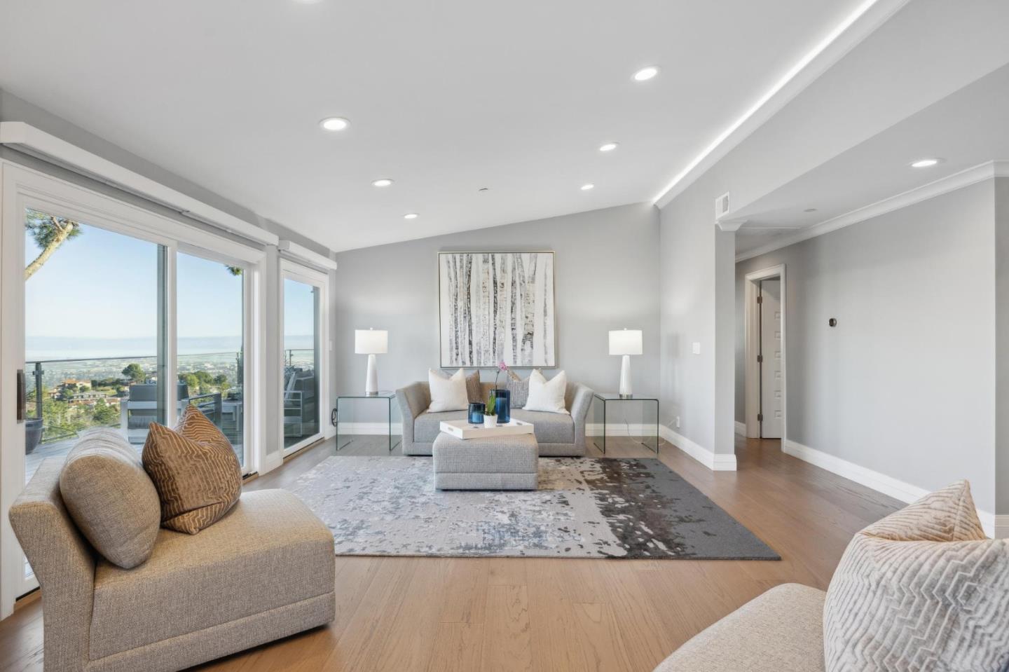 Detail Gallery Image 13 of 90 For 560 California Way, Woodside,  CA 94062 - 5 Beds | 6 Baths