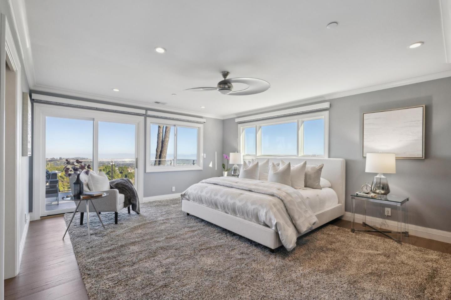 Detail Gallery Image 24 of 90 For 560 California Way, Woodside,  CA 94062 - 5 Beds | 6 Baths