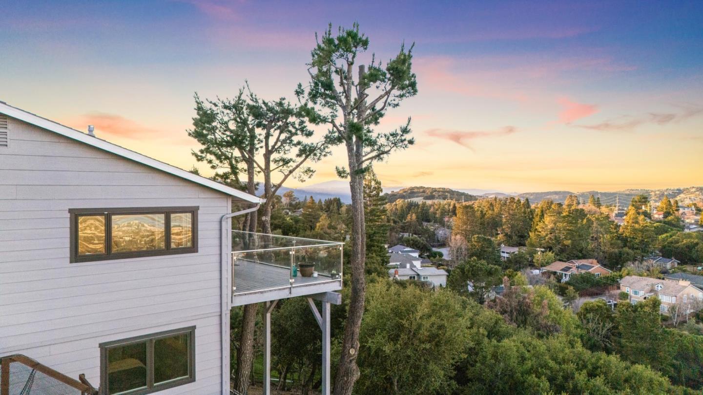Detail Gallery Image 3 of 90 For 560 California Way, Woodside,  CA 94062 - 5 Beds | 6 Baths
