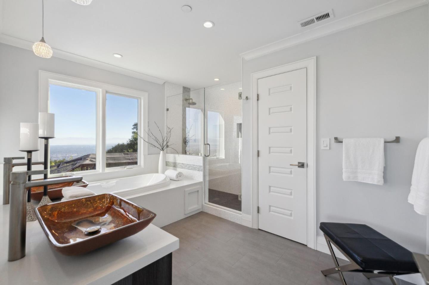 Detail Gallery Image 30 of 90 For 560 California Way, Woodside,  CA 94062 - 5 Beds | 6 Baths