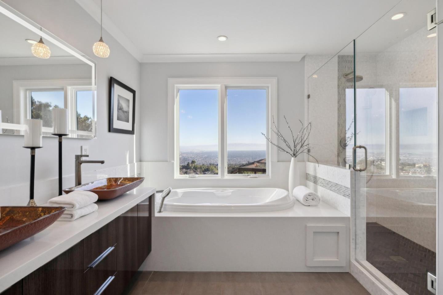 Detail Gallery Image 31 of 90 For 560 California Way, Woodside,  CA 94062 - 5 Beds | 6 Baths