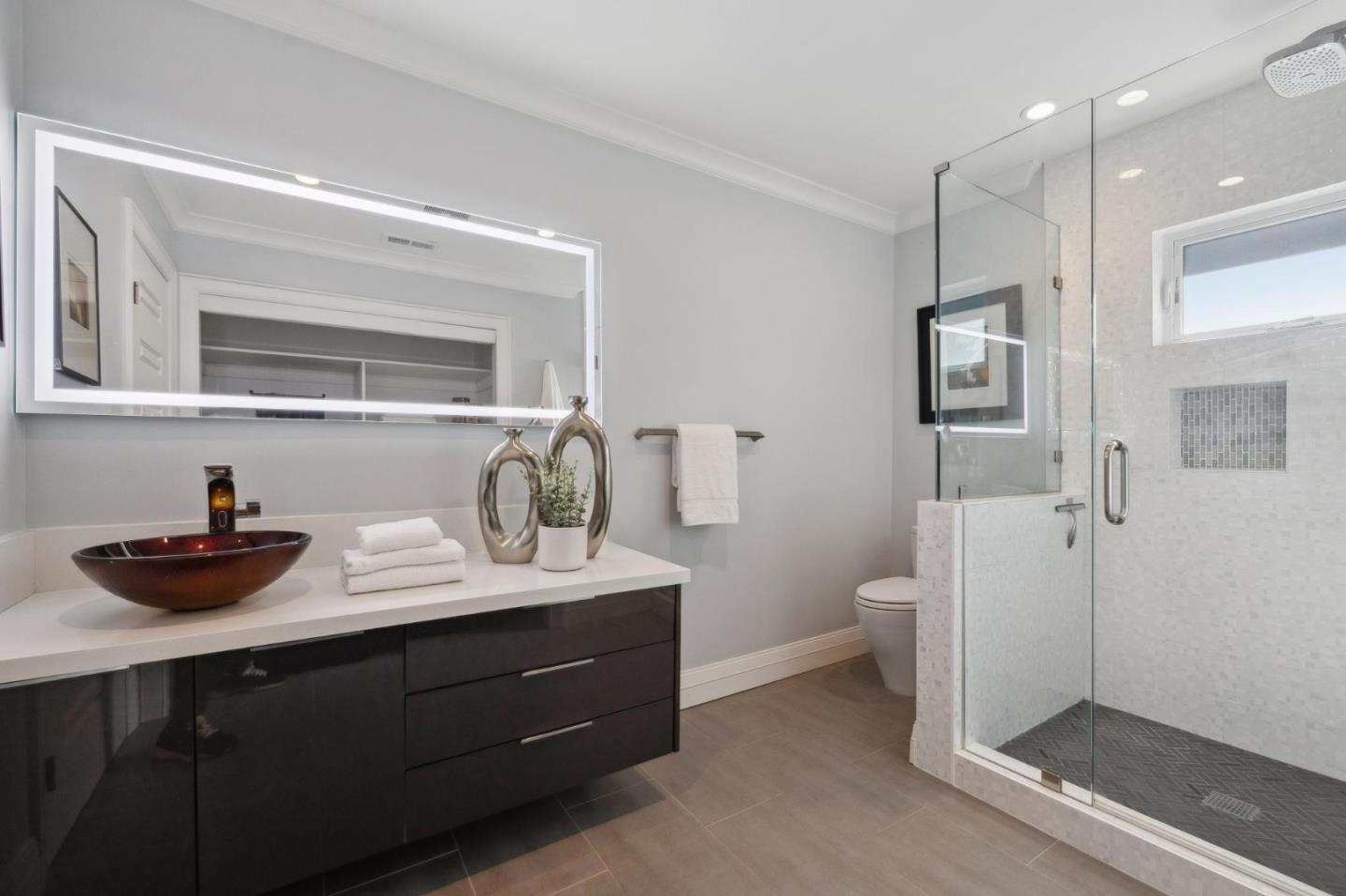 Detail Gallery Image 34 of 90 For 560 California Way, Woodside,  CA 94062 - 5 Beds | 6 Baths