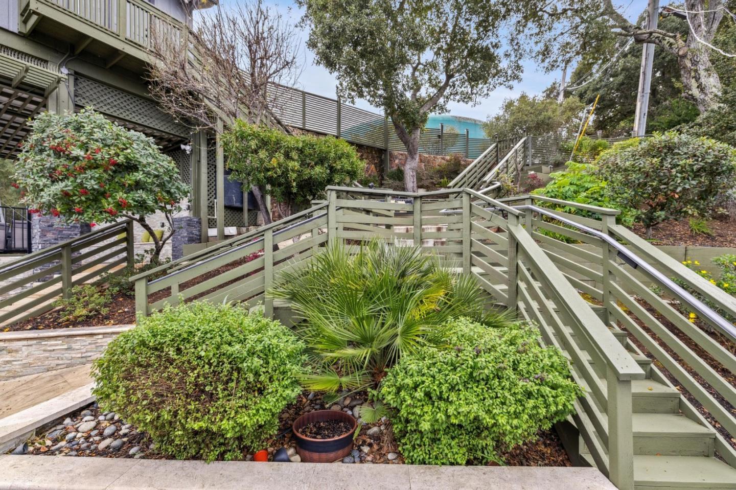 Detail Gallery Image 52 of 90 For 560 California Way, Woodside,  CA 94062 - 5 Beds | 6 Baths