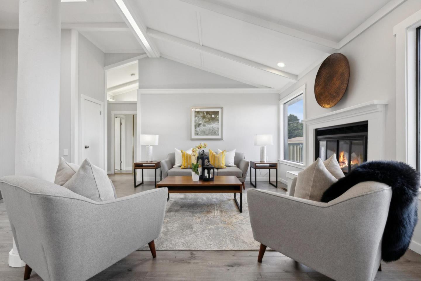 Detail Gallery Image 61 of 90 For 560 California Way, Woodside,  CA 94062 - 5 Beds | 6 Baths