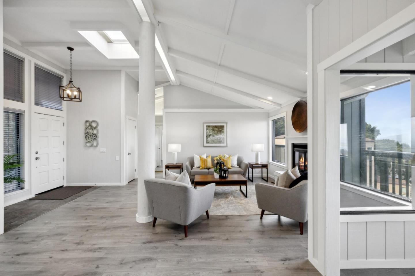 Detail Gallery Image 64 of 90 For 560 California Way, Woodside,  CA 94062 - 5 Beds | 6 Baths